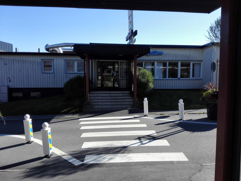Hotel Rastpunkt Laxå Extérieur photo