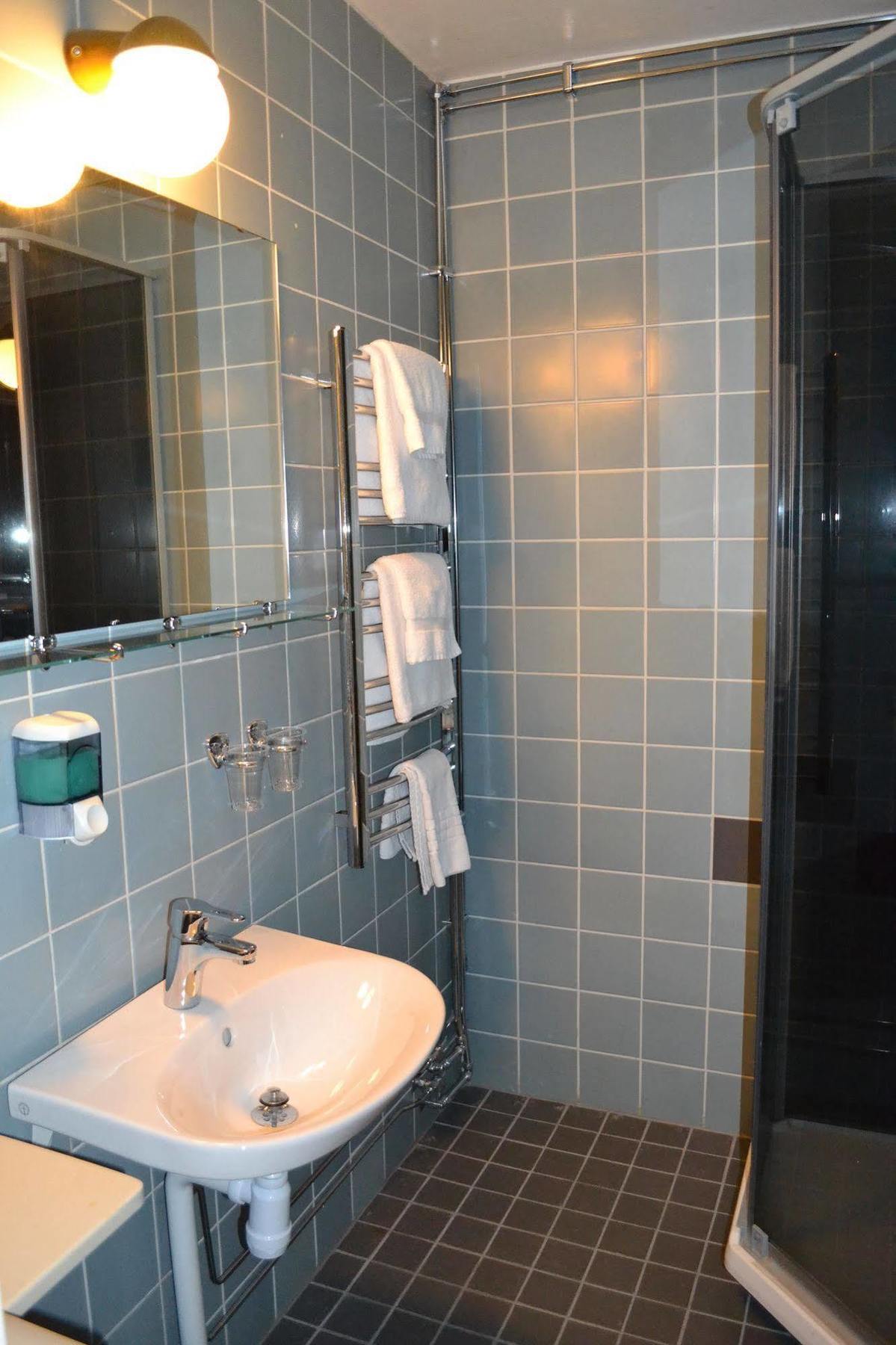 Hotel Rastpunkt Laxå Extérieur photo