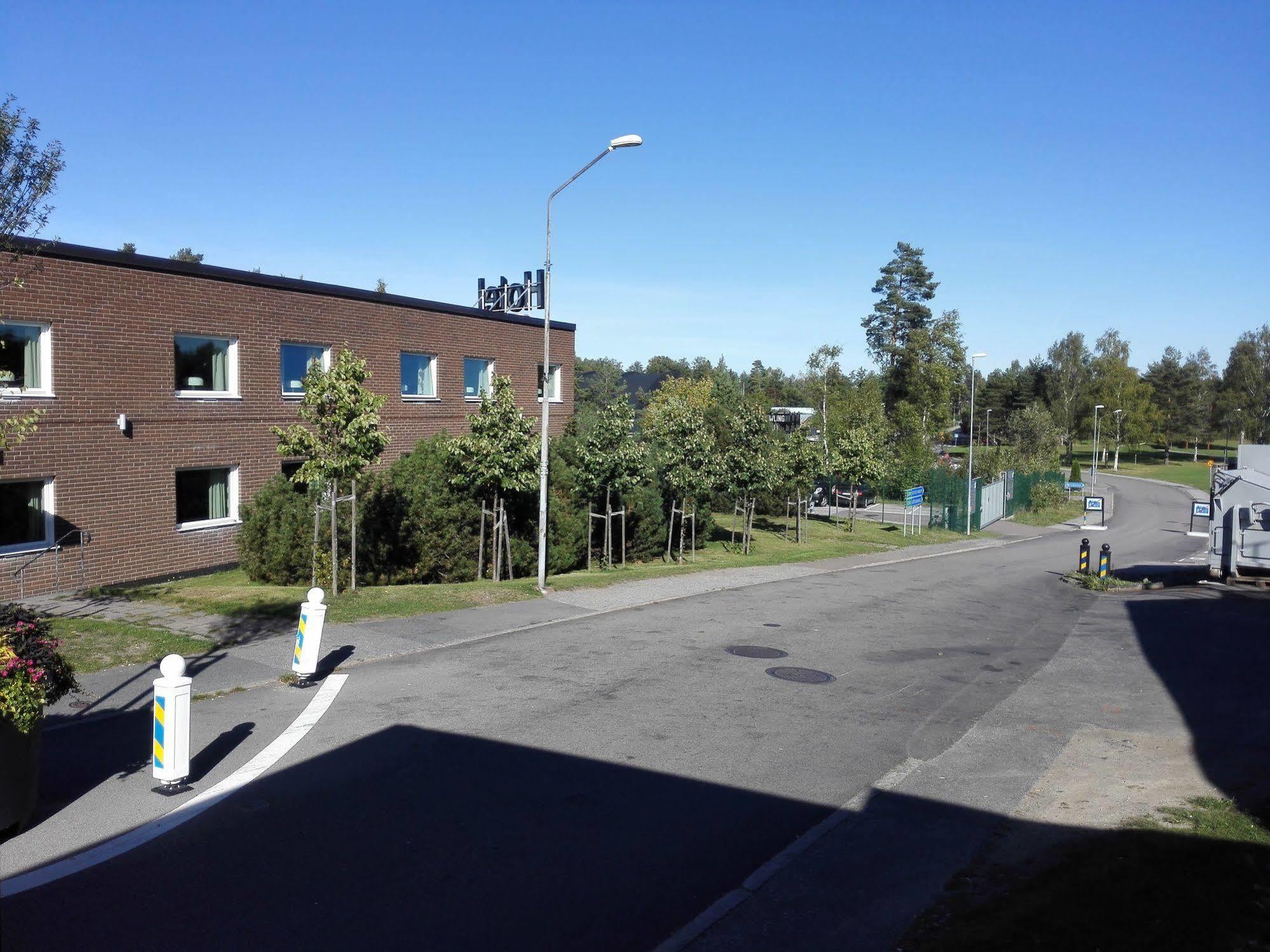 Hotel Rastpunkt Laxå Extérieur photo